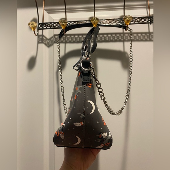 Loungefly Disney Mickey and Minnie All Over Halloween Crossbody Handbag - EUC - Picture 3 of 12